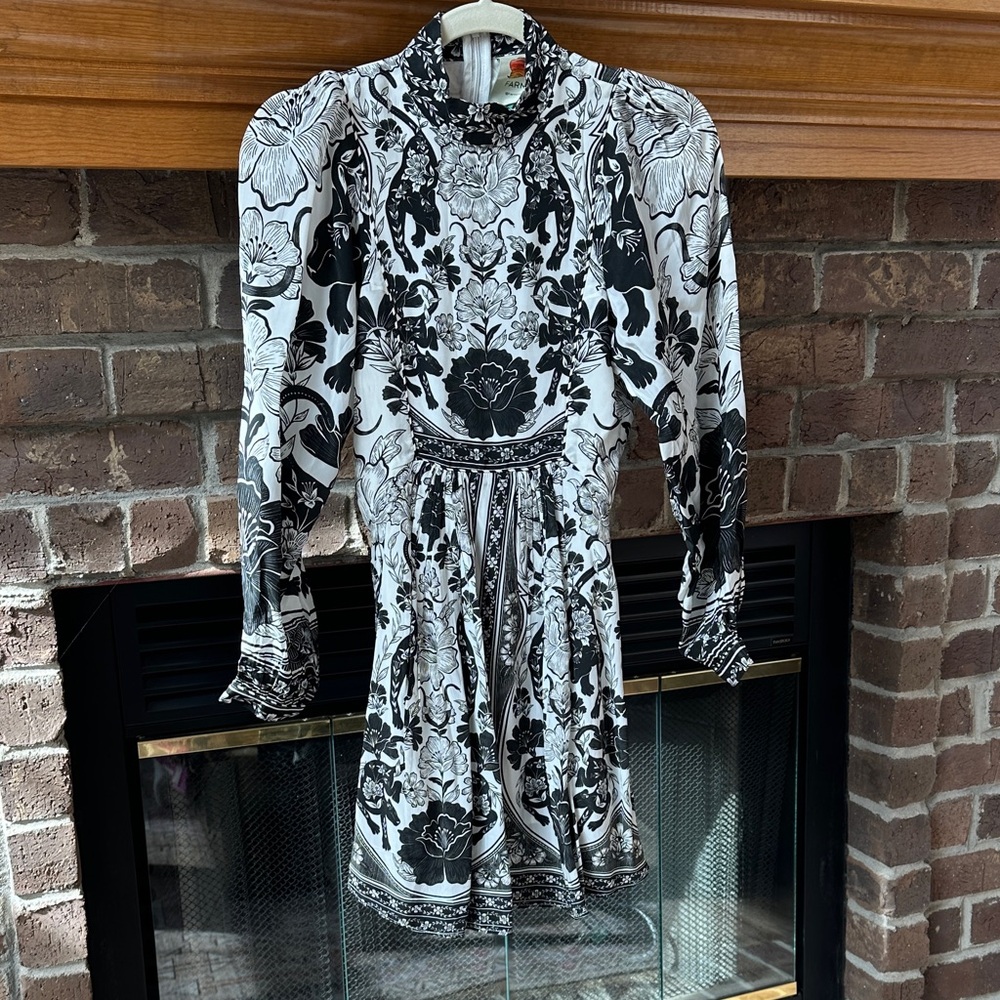 FARM Rio Off-White Flower Leopards Mini Floral Long Sleeve Dress Size XS